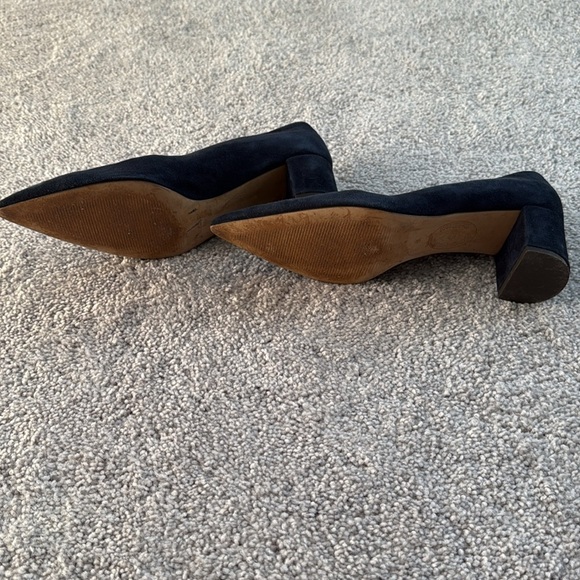 Brooks Brothers Navy Suede Heels Size 9 - Picture 5 of 6